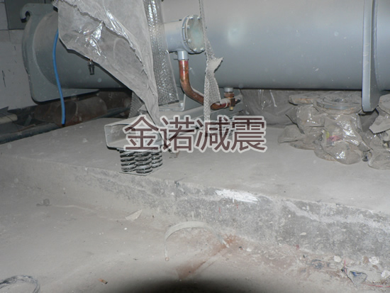 江苏人民法院JS-S型组合式弹簧减振器安装实例