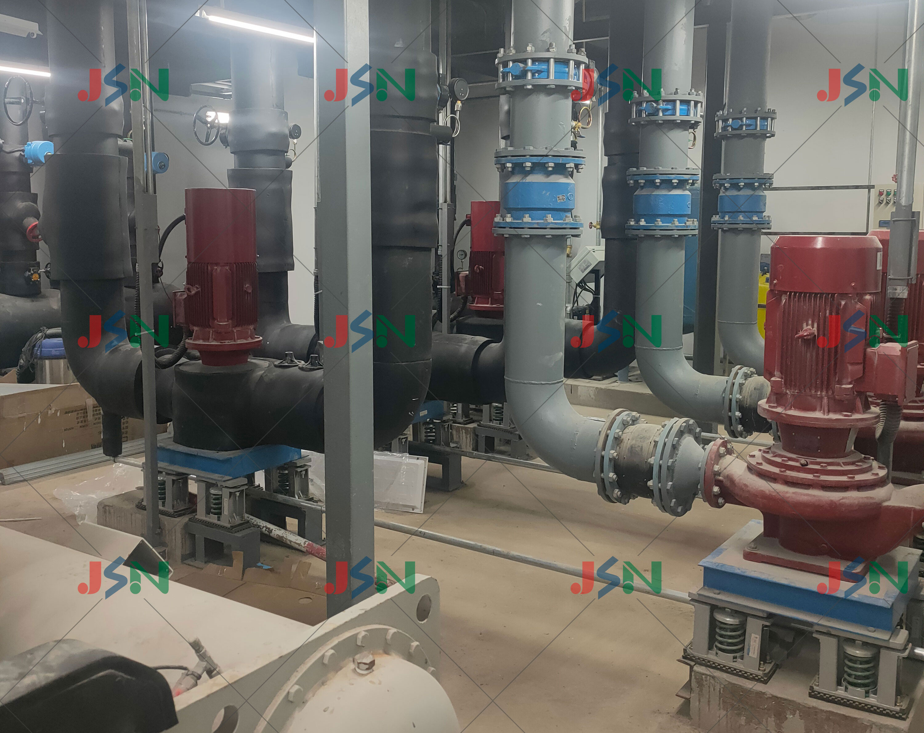西交利物浦大学南校区二期影视学院 空调水泵房安装JSN金诺减振器
